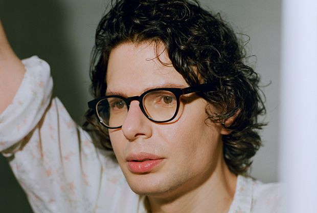 Presale tickets go on sale for Simon Amstell's UK tour