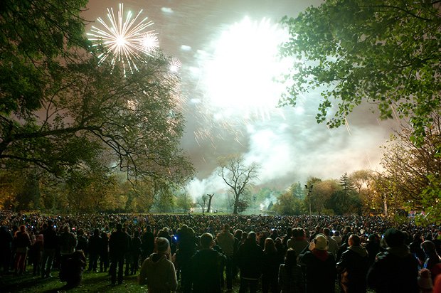 Where to see bonfire night firework displays in Leicester, Loughborough and Melton Mowbray 2017