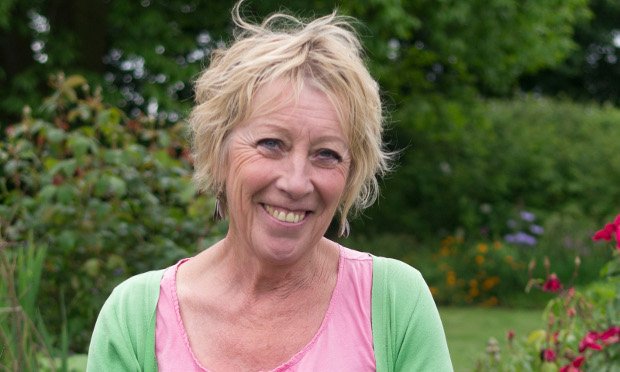 Carol Klein: Life in a Cottage Garden | Data Thistle