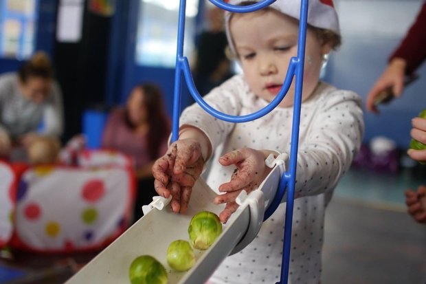 Messy Christmas: Messy Play | Data Thistle