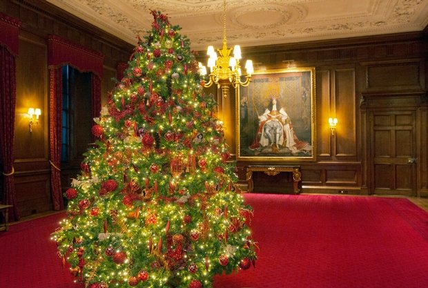 Christmas at the Palace of Holyroodhouse | Data Thistle