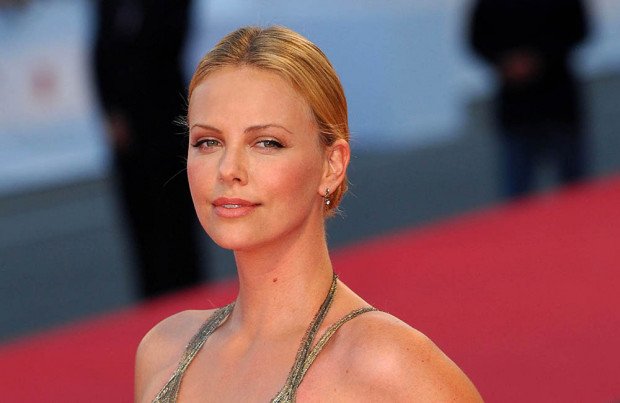 Next photo of Charlize Theron