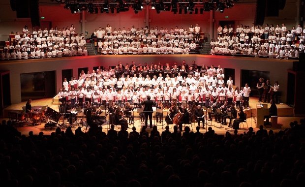 Karl Jenkins The Armed Man Data Thistle