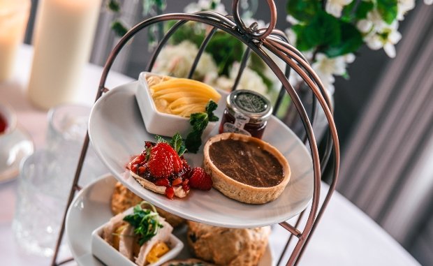 Grand National Afternoon Tea | Data Thistle