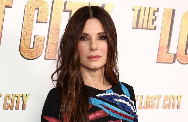 sandra bullock wig