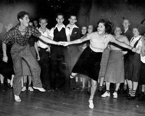 Weekly Swing Dance Class | Data Thistle