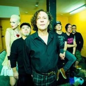 1572637-64161001-the-wonder-stuff-id30t-very-special-guest-1024-LST581320.jpg