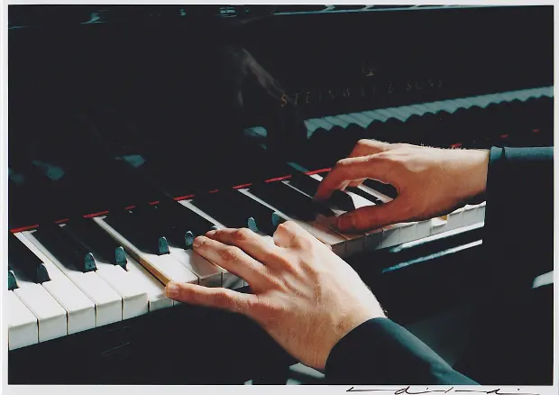 Rhapsody in Blue by Candlelight