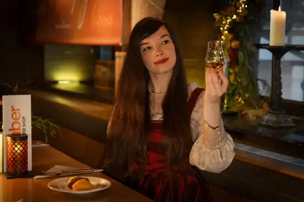 Lantern Led Tour & Taste of Scotland Dinner Experience